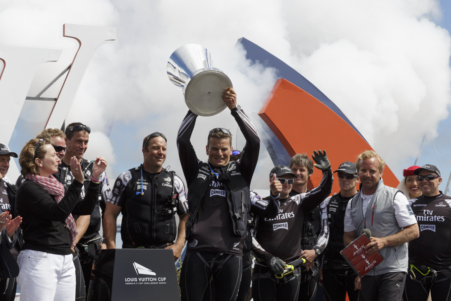 Team New Zealand won the Louis Vuitton cup RV 6071